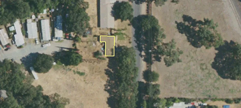 25960 Midsection Rd