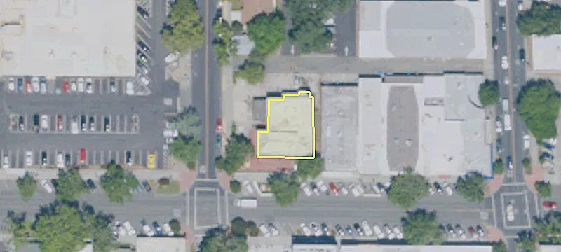 301 Main St