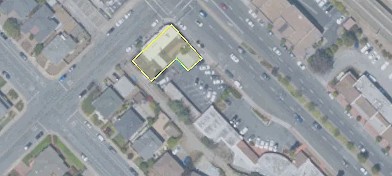 1520 El Camino Real