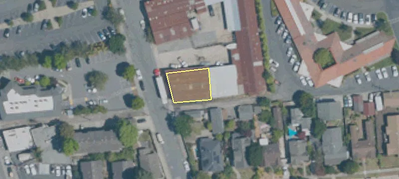 322 May Ave