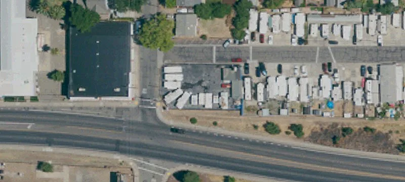 1301 El Camino Ave