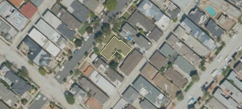 310 Larkspur Ave