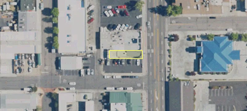 425 Main St