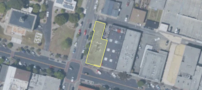 394 Grand Ave