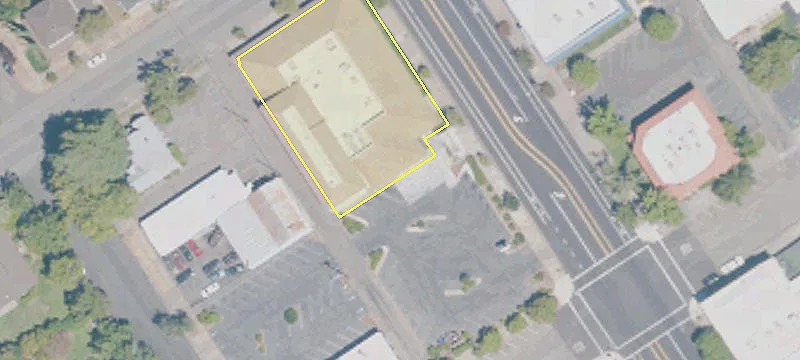 955 Main St