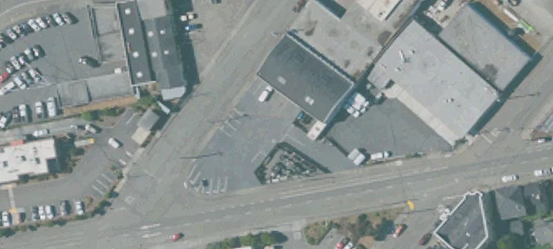 525 Commercial St