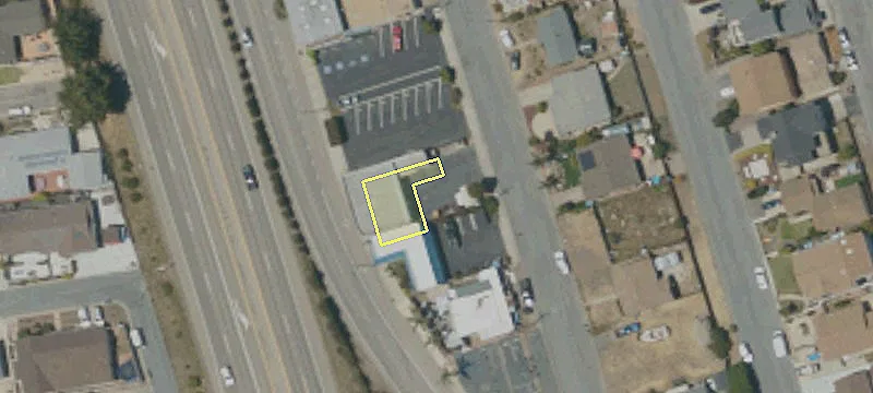 2960 Main St