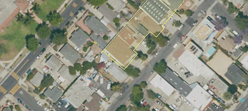 719 Bond Ave