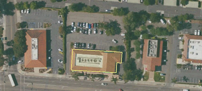 5880 Calle Real