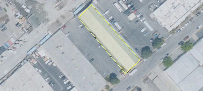 930 Commercial St