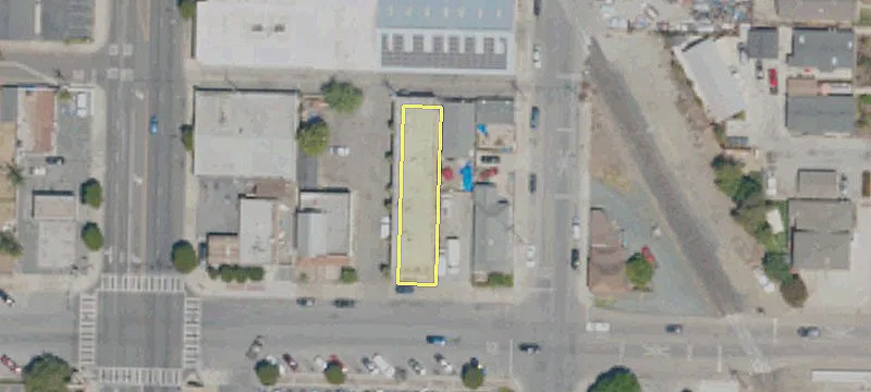 216 3rd St