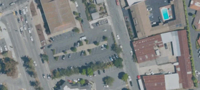 323 May Ave