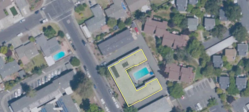 8020 Beverly Dr