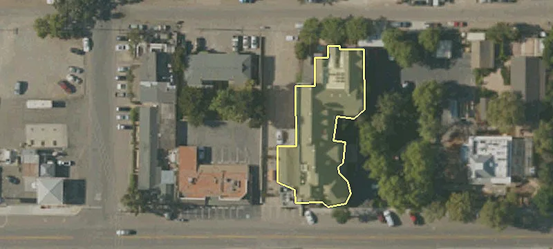 3621 Sagunto St