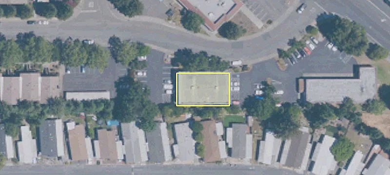 305 Laguna Dr