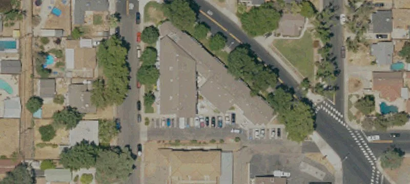 1220 La Loma Ave
