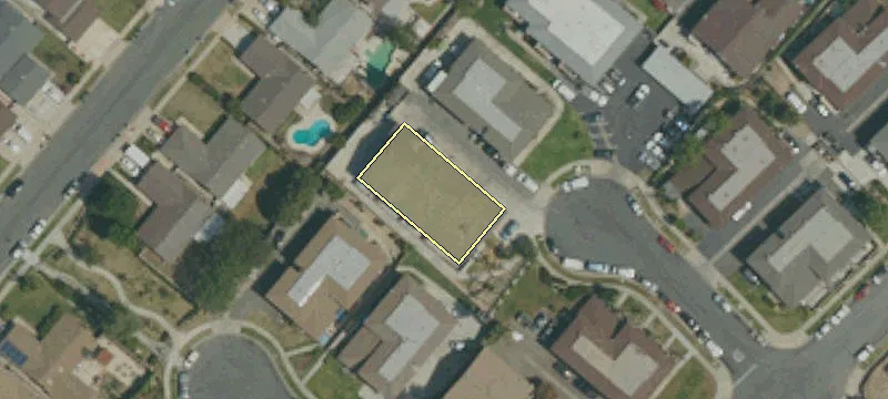 24522 Raymond Way
