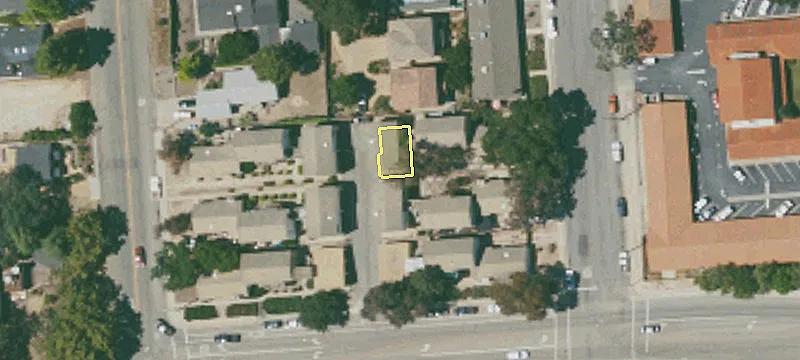 111 Oak St