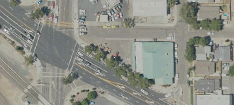 1404 Main St
