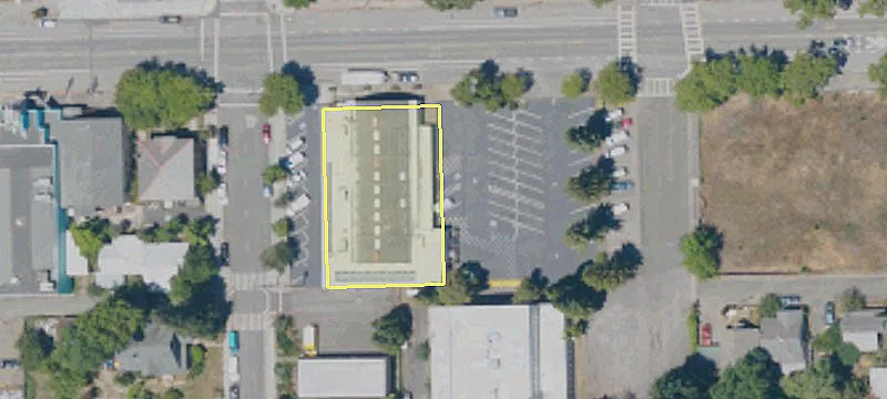 125 Commercial St