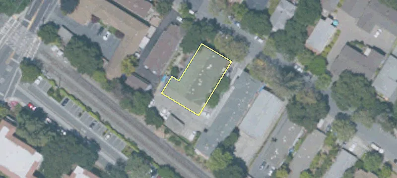 1325 Mls St
