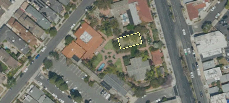 606 Dahlia Ave