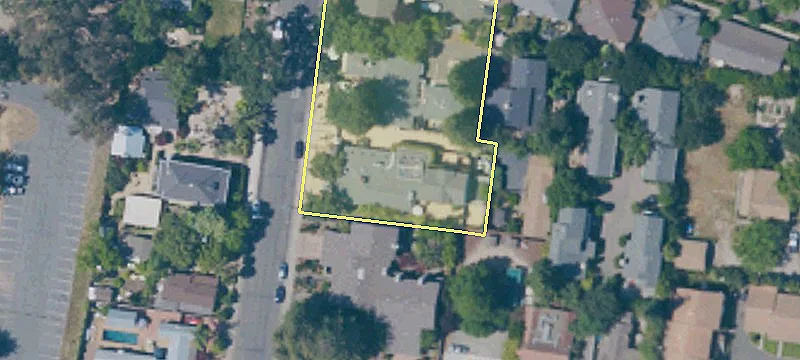 310 1st E St