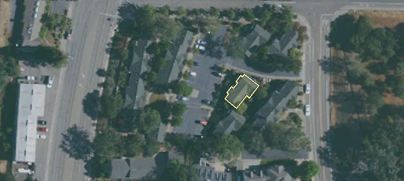 1660 Rosewood Dr