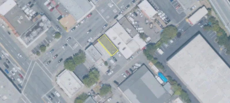 22 25th Ave