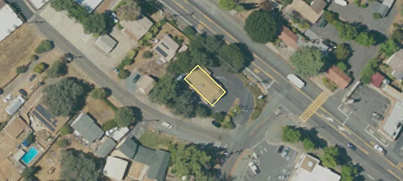 310 Russell Rd