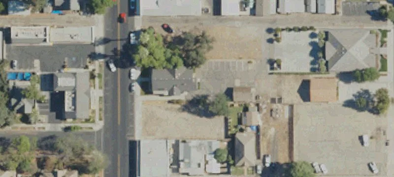 609 Irwin St
