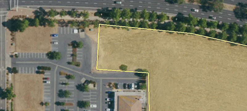 9089 Laguna Main St
