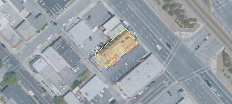 1240 El Camino Real