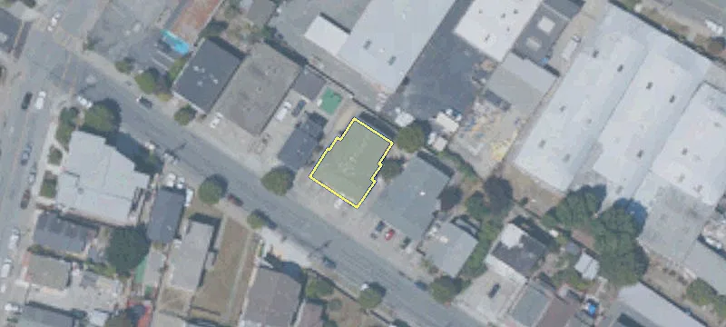 240 Armour Ave