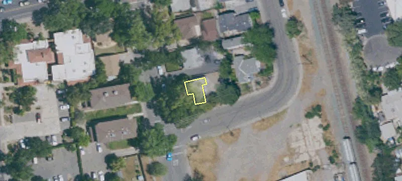 724 G St