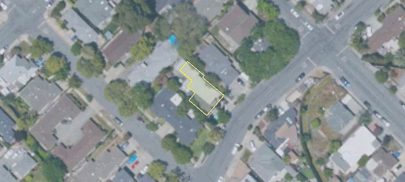 1728 Redwood Ave
