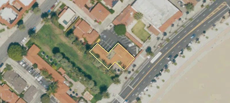 122 Cabrillo Blvd