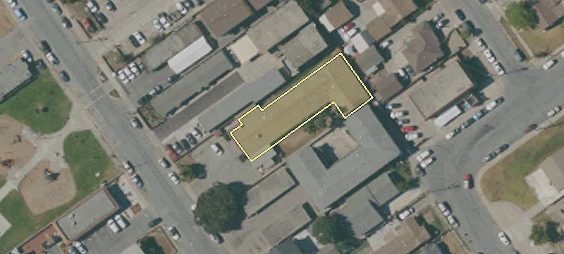 1121 Laurel Dr