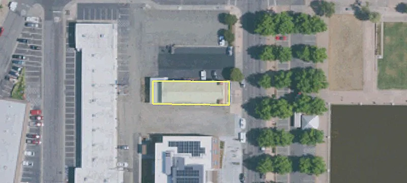 411 Main St