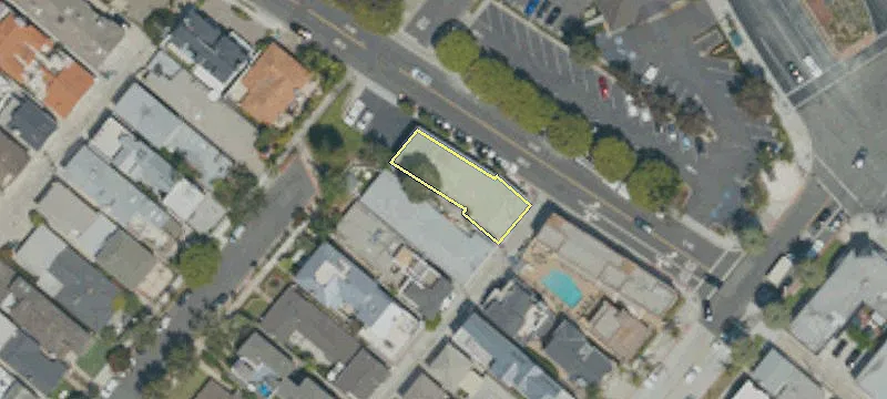 3207 Bayside Dr
