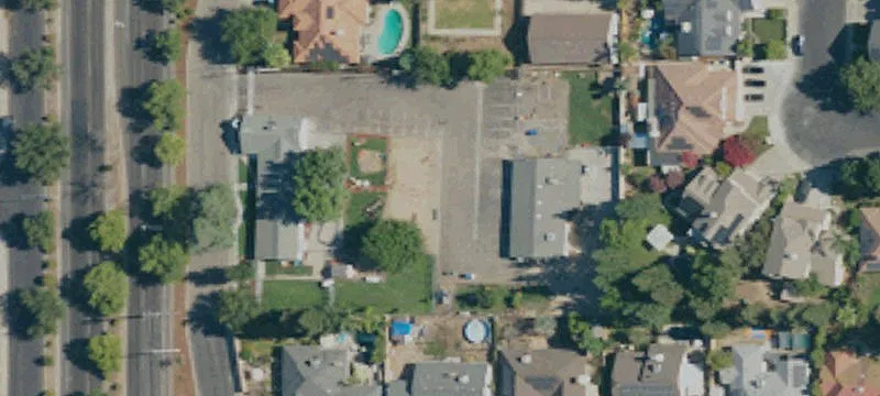 2955 Fowler Ave