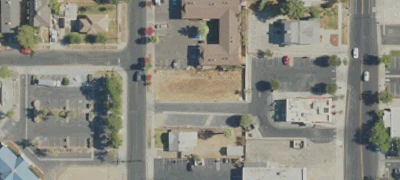 419 Kaweah St