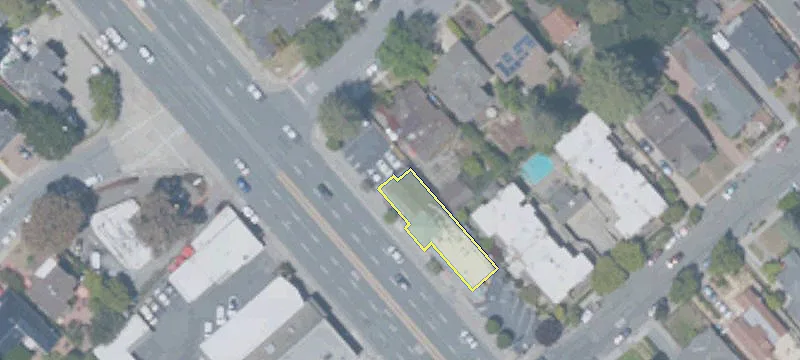 1105 El Camino Real