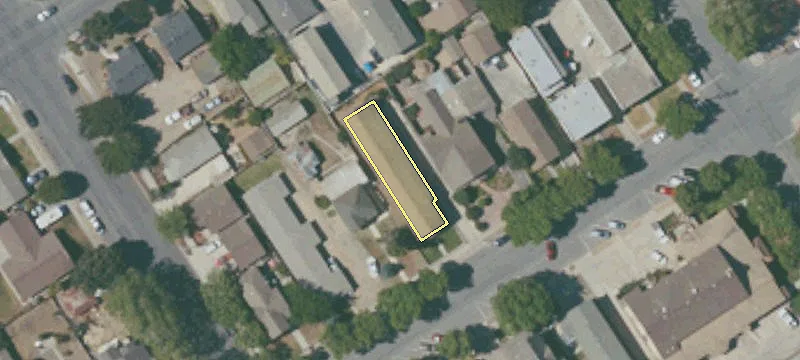 418 Lynn St