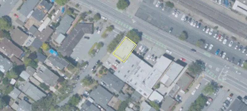 1101 Juanita Ave