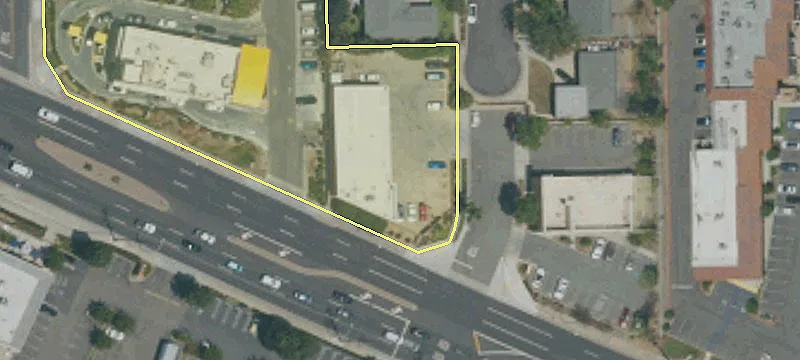 891 Imperial Hwy