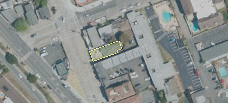 52 Frnt St