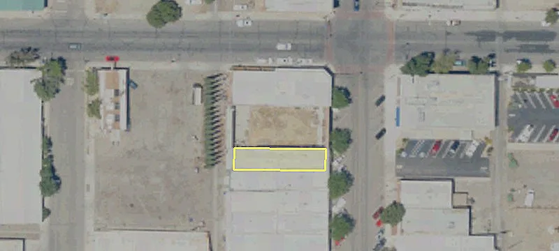 1508 Ctr Ave