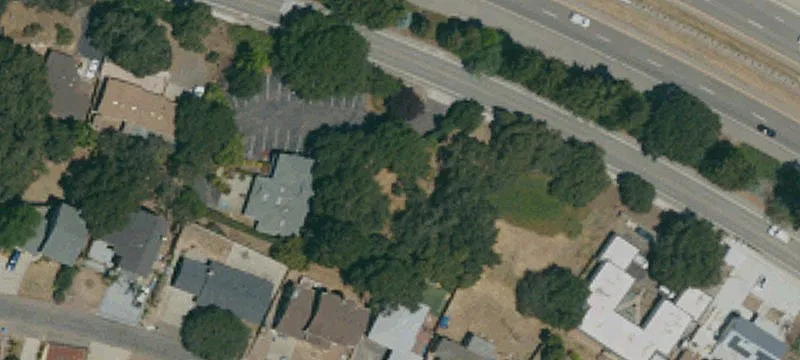 1541 El Camino Real