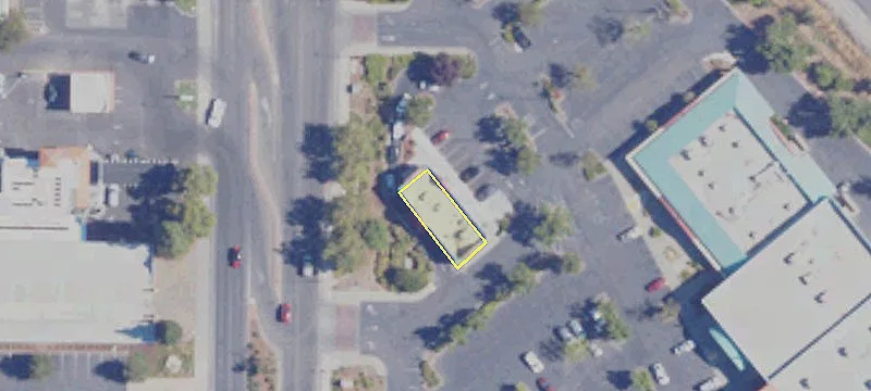 411 Pioneer Ave